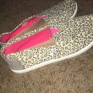 Toms size 6 kids